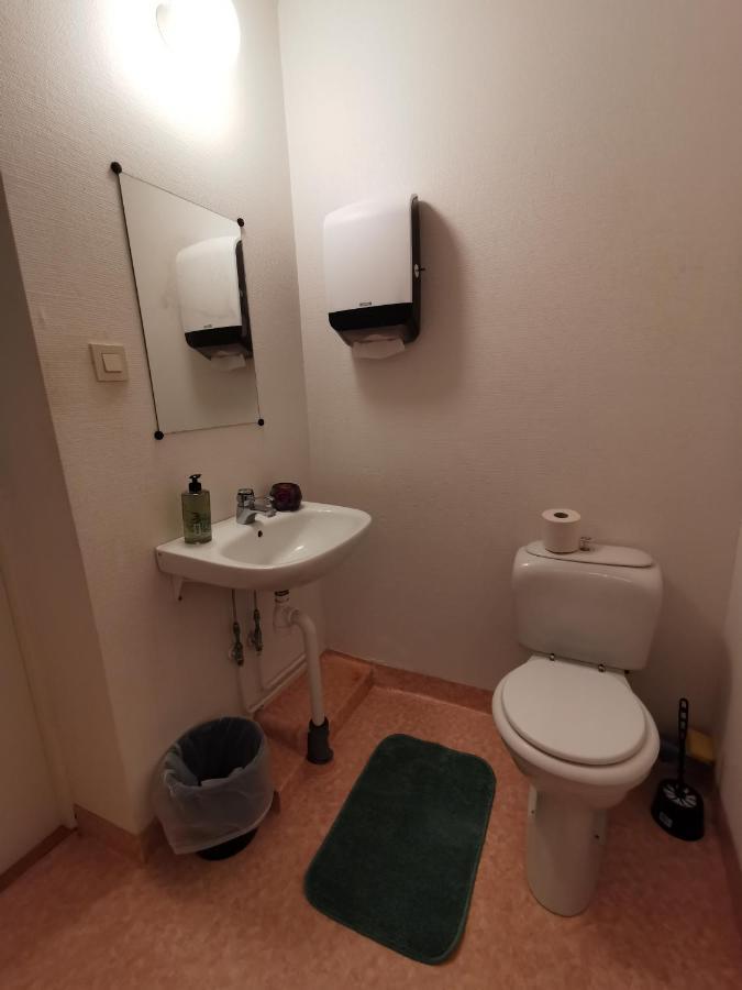 Ferienwohnung Gamla Skolan Rum & Oevernattning I Spjutstorp Exterior foto
